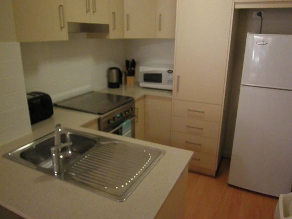 Marco Polo Apartments Adelaide